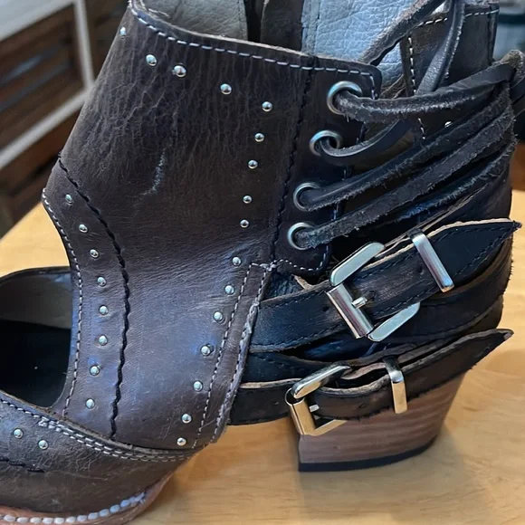 Freebird Leather Studded Brown Ankle Boots-Desert size 8 - Picture 13 of 15